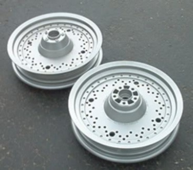 Harley rims in Alien Silver