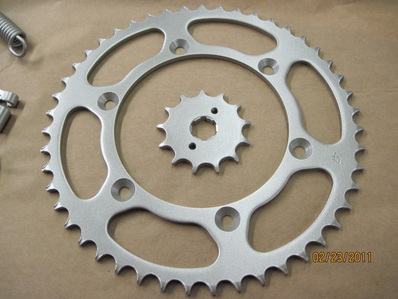 Honda sprockets in Silver Glaze