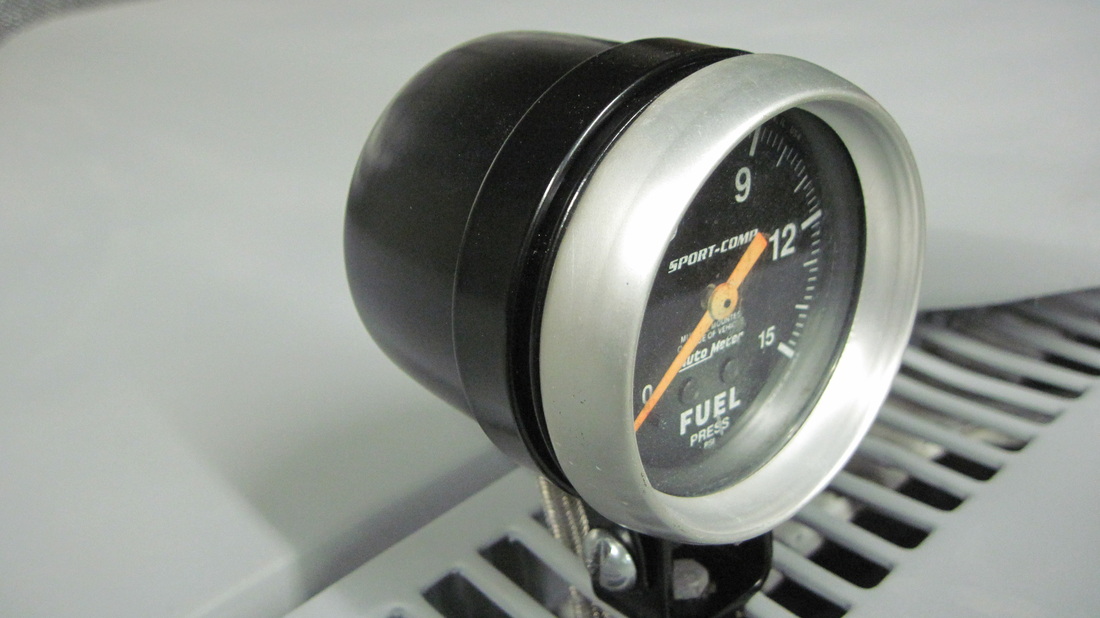 Fuel gauge cup assembly in Raven Black